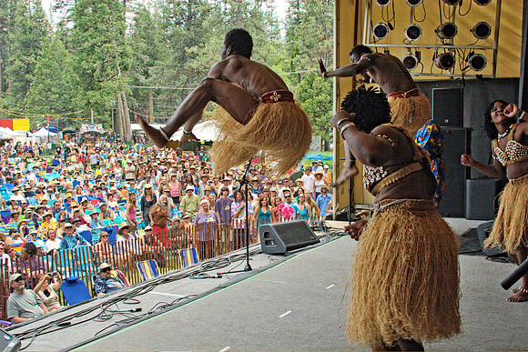The Mohotella Queens, Strawberry Music Festival, Spring, 2007