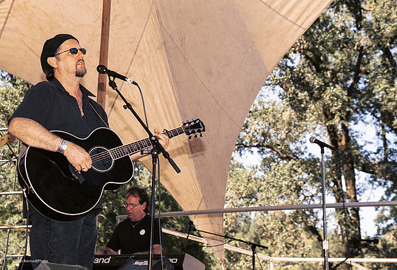 Jimmy La Fave, ​Kate Wolf Music Festival, 2002