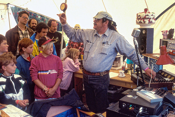 Thom O'Hare holding Court, Hog Radio Workshop, Strawberry Spring, 1990