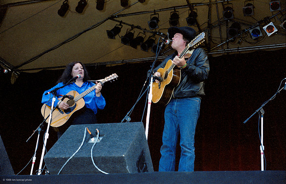 Sarah Elizabeth Campbell, Terryl Lynn Thomas, Strawberry Music Festival, Spring, 1988