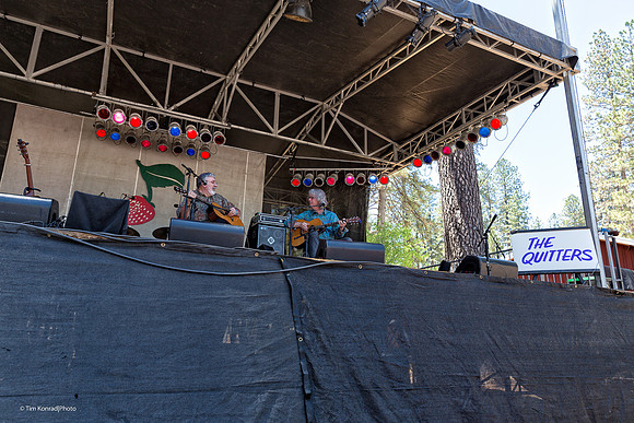 the Quitters on the Main Stage