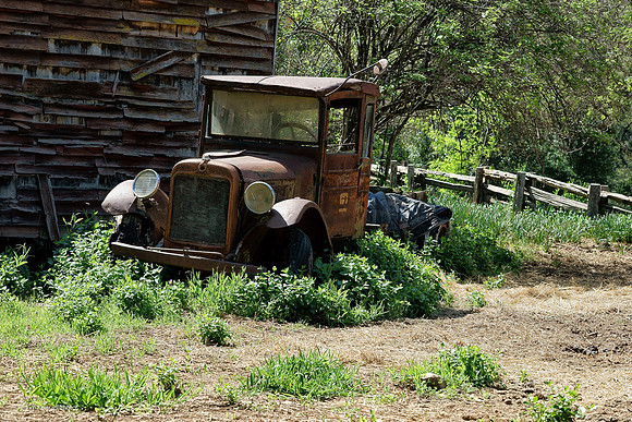 Old truck and ranch building, Wards Ferry Road, Tuolumne County, April 20, 2016
