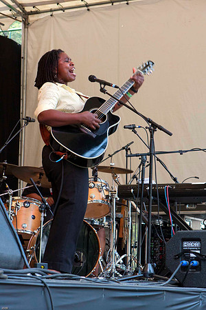 Ruthie Foster