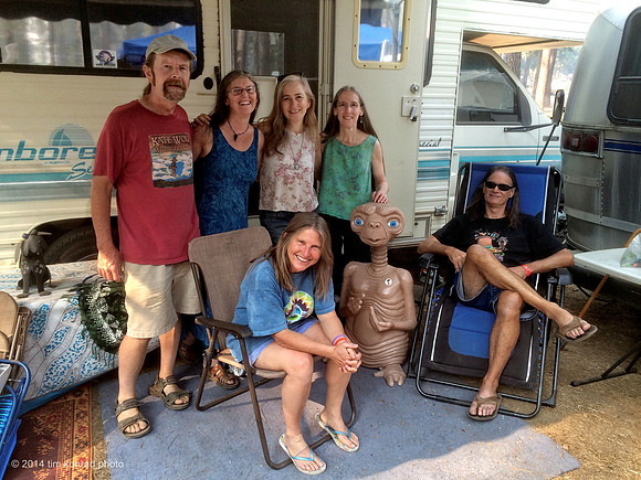 l to r, Michael & Lindalou Ryge, Jamie Byrd, Michelle Konrad, Diane Brokenshire, ET, Ziggy Zimmerman, Nevada County Fairgrounds, Grass Valley, CA, Strawberry Music Festival, Fall, 2014